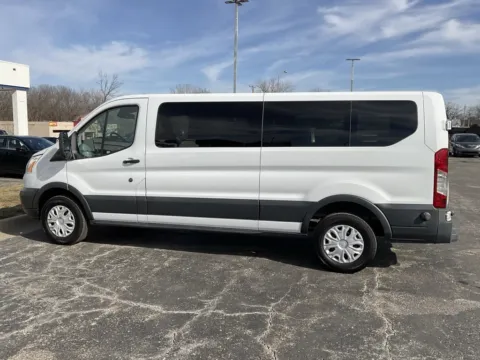 More photos of 2017 Ford Transit-350 XLT at Jay Wolfe Auto Outlet, MO