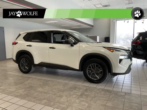 White 2024 Nissan Rogue S for sale in Kansas City, MO