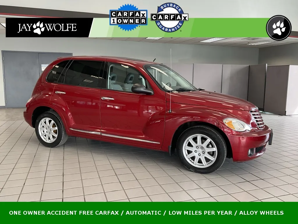 Red 2010 Chrysler PT Cruiser Classic for sale in Kansas City, MO