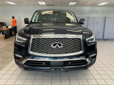 Photos of 2020 INFINITI QX80 LUXE for sale in Kansas City, MO at Jay Wolfe Auto Outlet