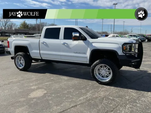 White 2015 GMC Sierra 2500HD Denali for sale in Kansas City, MO
