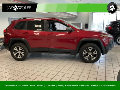 Red 2014 Jeep Cherokee Trailhawk for sale in Kansas City, MO
