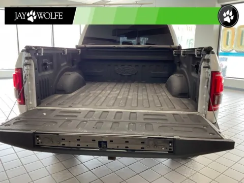 More photos of 2016 Ford F-150 Platinum at Jay Wolfe Auto Outlet, MO