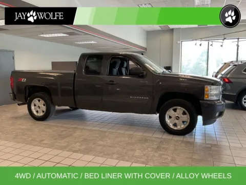 Gray 2010 Chevrolet Silverado 1500 LT for sale in Kansas City, MO