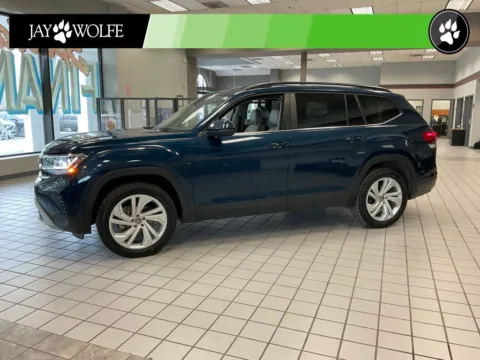 Another view of 2023 Volkswagen Atlas 3.6L V6 SE w/Technology for sale in Kansas City, MO at Jay Wolfe Auto Outlet