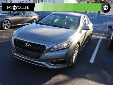 Another view of 2017 Hyundai Sonata Hybrid SE for sale in Kansas City, MO at Jay Wolfe Auto Outlet