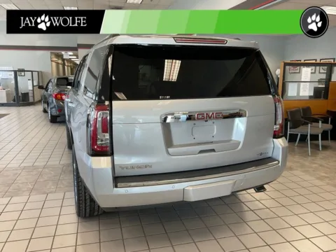 More photos of 2019 GMC Yukon Denali at Jay Wolfe Auto Outlet, MO