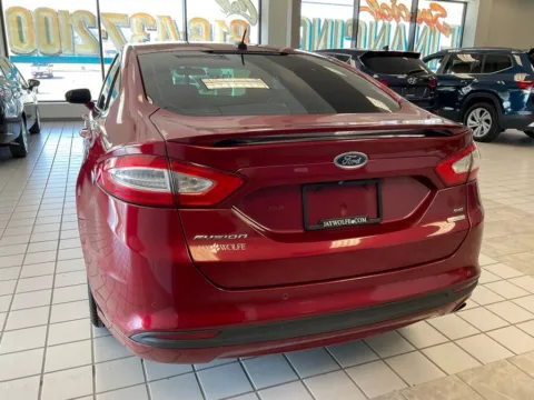 More photos of 2015 Ford Fusion SE at Jay Wolfe Auto Outlet, MO