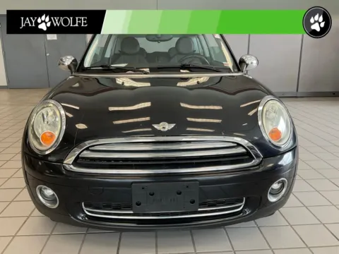 Photos of 2009 MINI Cooper for sale in Kansas City, MO at Jay Wolfe Auto Outlet