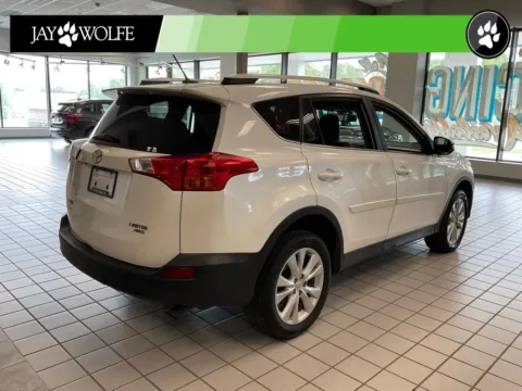 More photos of 2013 Toyota RAV4 Limited at Jay Wolfe Auto Outlet, MO