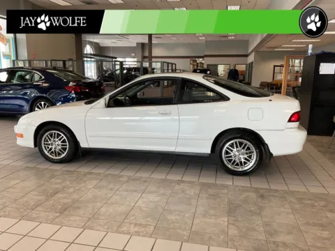 More photos of 2001 Acura Integra LS at Jay Wolfe Auto Outlet, MO
