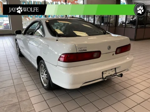 More photos of 2001 Acura Integra LS at Jay Wolfe Auto Outlet, MO