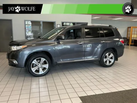 Another view of 2011 Toyota Highlander Limited for sale in Kansas City, MO at Jay Wolfe Auto Outlet