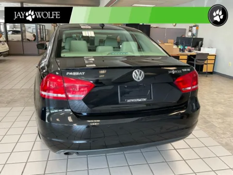 More photos of 2014 Volkswagen Passat TDI SE at Jay Wolfe Auto Outlet, MO
