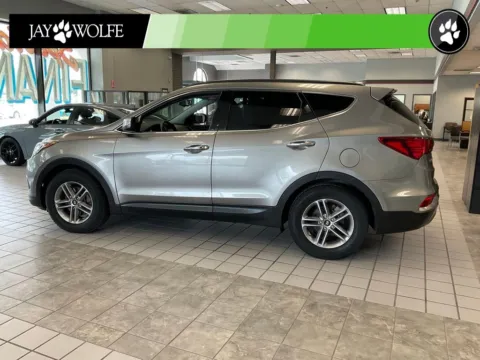More photos of 2017 Hyundai Santa Fe Sport 2.4 Base at Jay Wolfe Auto Outlet, MO