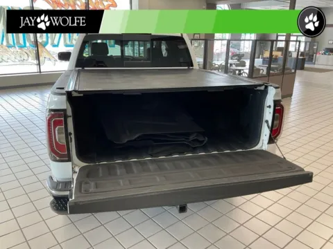 More photos of 2017 GMC Sierra 1500 SLT at Jay Wolfe Auto Outlet, MO