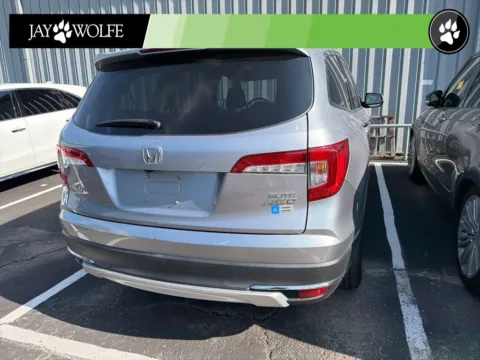 More photos of 2019 Honda Pilot Elite at Jay Wolfe Auto Outlet, MO