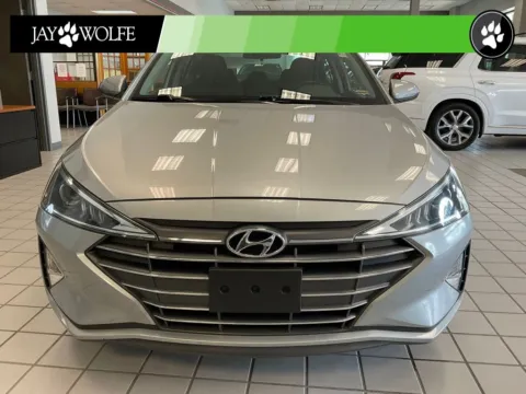 Photos of 2020 Hyundai Elantra SEL for sale in Kansas City, MO at Jay Wolfe Auto Outlet