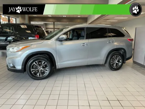 Another view of 2016 Toyota Highlander XLE V6 for sale in Kansas City, MO at Jay Wolfe Auto Outlet
