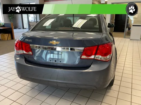 More photos of 2014 Chevrolet Cruze LS at Jay Wolfe Auto Outlet, MO