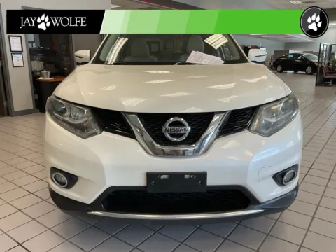 Photos of 2016 Nissan Rogue SL for sale in Kansas City, MO at Jay Wolfe Auto Outlet