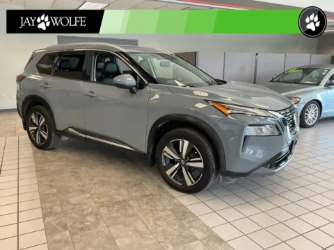 Gray 2021 Nissan Rogue SL for sale in Kansas City, MO