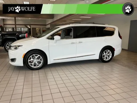 Another view of 2018 Chrysler Pacifica Touring L Plus for sale in Kansas City, MO at Jay Wolfe Auto Outlet