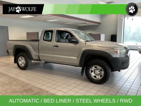 Silver 2015 Toyota Tacoma PreRunner for sale in Kansas City, MO