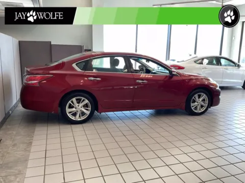 More photos of 2015 Nissan Altima 2.5 SL at Jay Wolfe Auto Outlet, MO