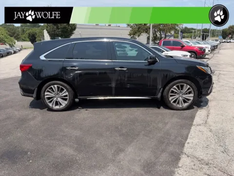 More photos of 2018 Acura MDX 3.5L at Jay Wolfe Auto Outlet, MO