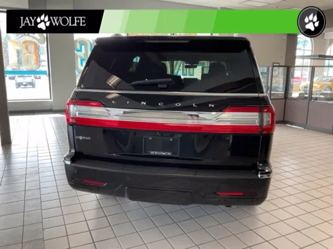More photos of 2018 Lincoln Navigator Select at Jay Wolfe Auto Outlet, MO