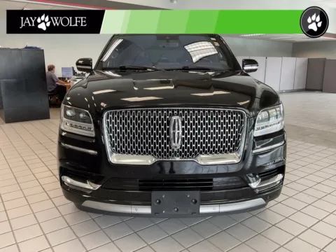 Photos of 2018 Lincoln Navigator Select for sale in Kansas City, MO at Jay Wolfe Auto Outlet