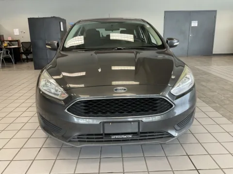 Photos of 2015 Ford Focus SE for sale in Kansas City, MO at Jay Wolfe Auto Outlet