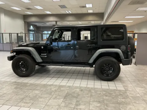 More photos of 2018 Jeep Wrangler JK Unlimited Sport at Jay Wolfe Auto Outlet, MO