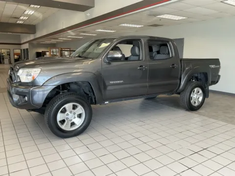 Another view of 2014 Toyota Tacoma for sale in Kansas City, MO at Jay Wolfe Auto Outlet