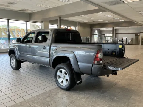 More photos of 2014 Toyota Tacoma at Jay Wolfe Auto Outlet, MO