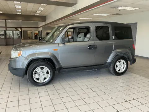 Another view of 2010 Honda Element LX for sale in Kansas City, MO at Jay Wolfe Auto Outlet