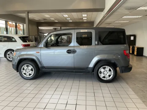 More photos of 2010 Honda Element LX at Jay Wolfe Auto Outlet, MO