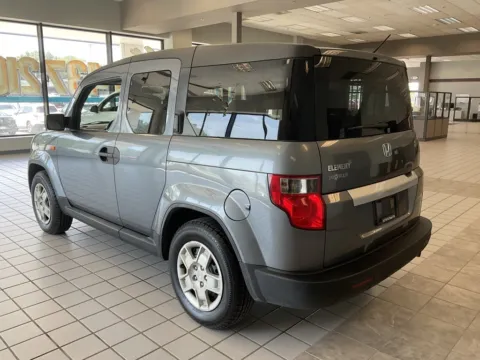 More photos of 2010 Honda Element LX at Jay Wolfe Auto Outlet, MO