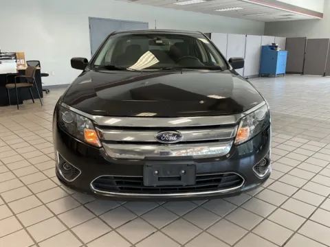 Photos of 2012 Ford Fusion SEL for sale in Kansas City, MO at Jay Wolfe Auto Outlet