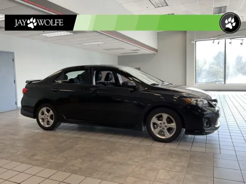 Black 2011 Toyota Corolla S for sale in Kansas City, MO