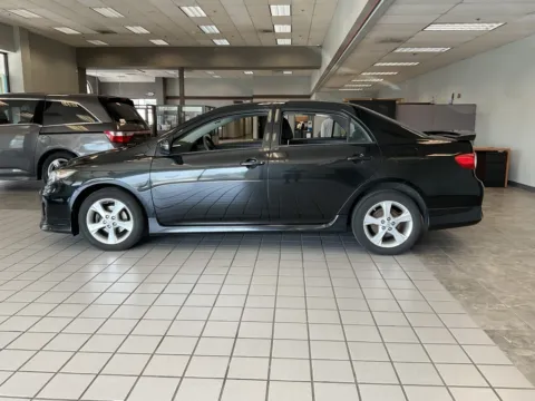 More photos of 2011 Toyota Corolla S at Jay Wolfe Auto Outlet, MO