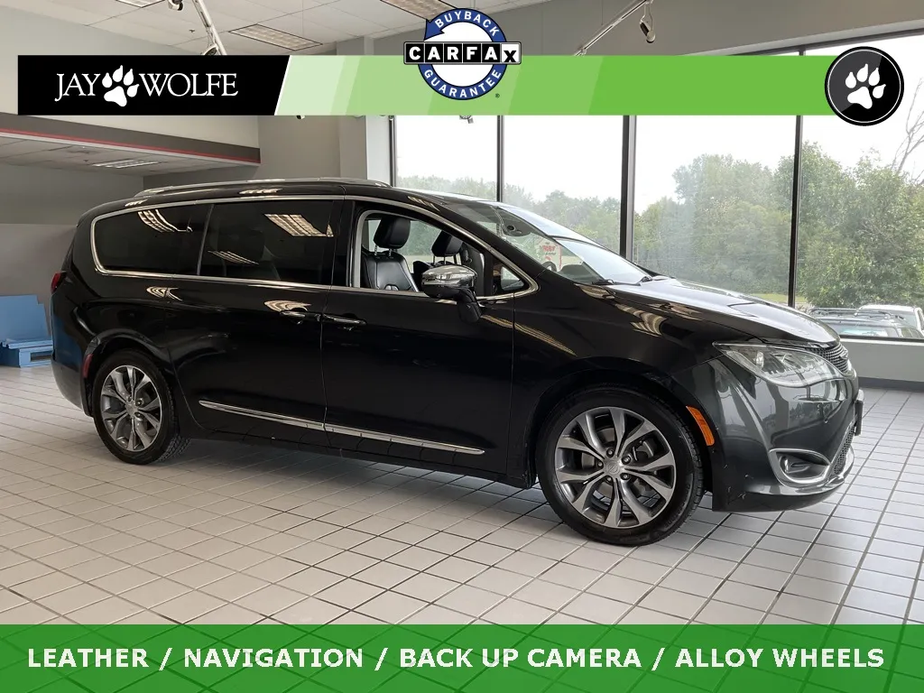 2017 Chrysler Pacifica Limited for sale in Kansas City, MO