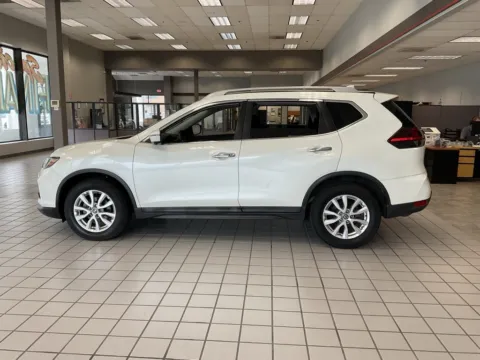 More photos of 2018 Nissan Rogue SV at Jay Wolfe Auto Outlet, MO