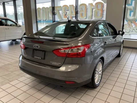 More photos of 2014 Ford Focus Titanium at Jay Wolfe Auto Outlet, MO