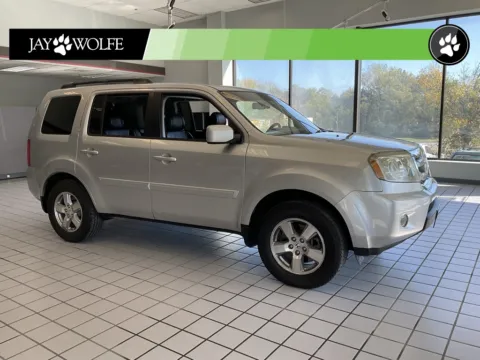 Silver 2011 Honda Pilot EX-L for sale in Kansas City, MO