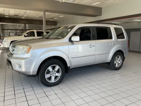 Another view of 2011 Honda Pilot EX-L for sale in Kansas City, MO at Jay Wolfe Auto Outlet
