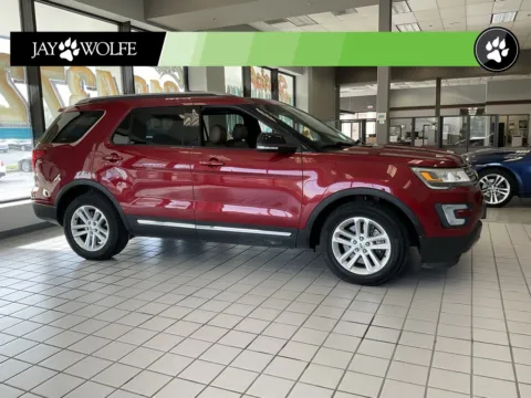 Red 2017 Ford Explorer XLT for sale in Kansas City, MO