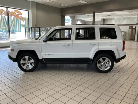 More photos of 2014 Jeep Patriot Latitude at Jay Wolfe Auto Outlet, MO