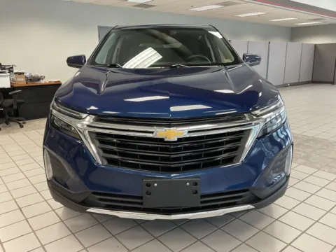 Photos of 2023 Chevrolet Equinox LT for sale in Kansas City, MO at Jay Wolfe Auto Outlet